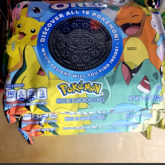 Pokemon Oreo Cookies Sealed Limited Edition Package Collect All 16 Chance Of Mew - Picture 6 of 7
